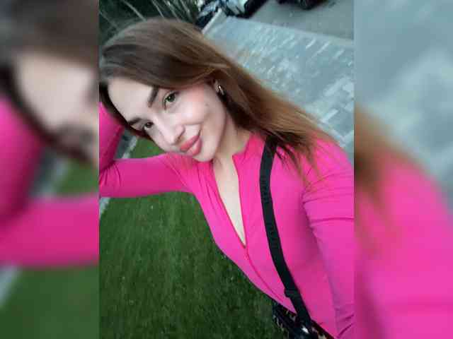 ViolettaScarlett webcam