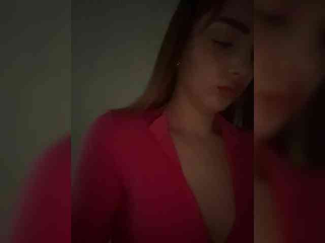 ViolettaScarlett webcam
