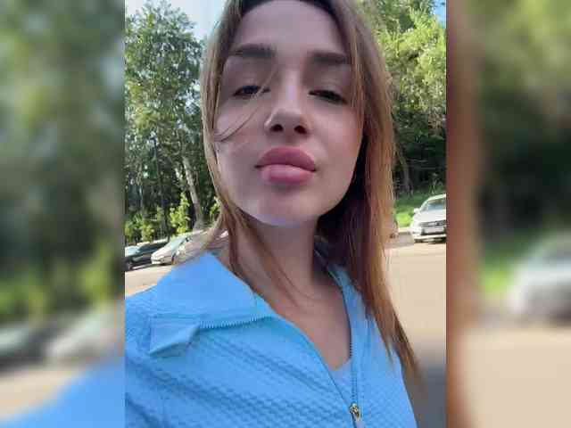 ViolettaScarlett webcam