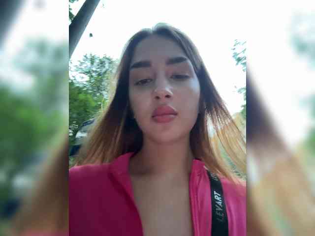 ViolettaScarlett webcam