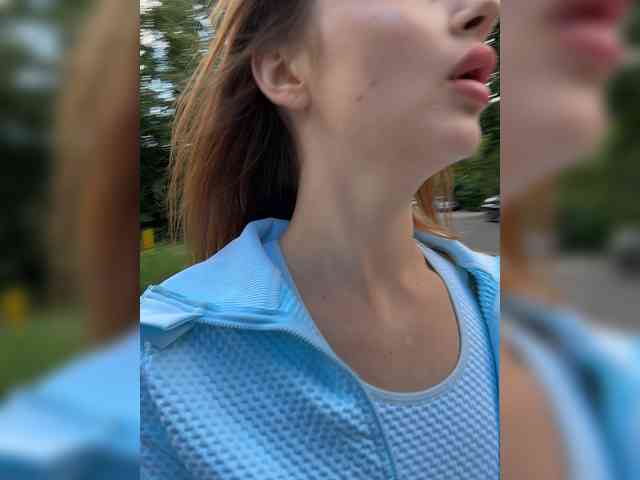 ViolettaScarlett webcam
