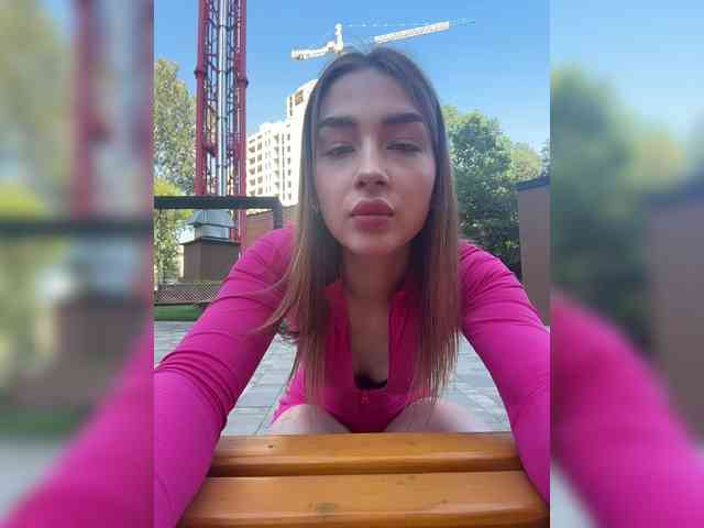 ViolettaScarlett webcam