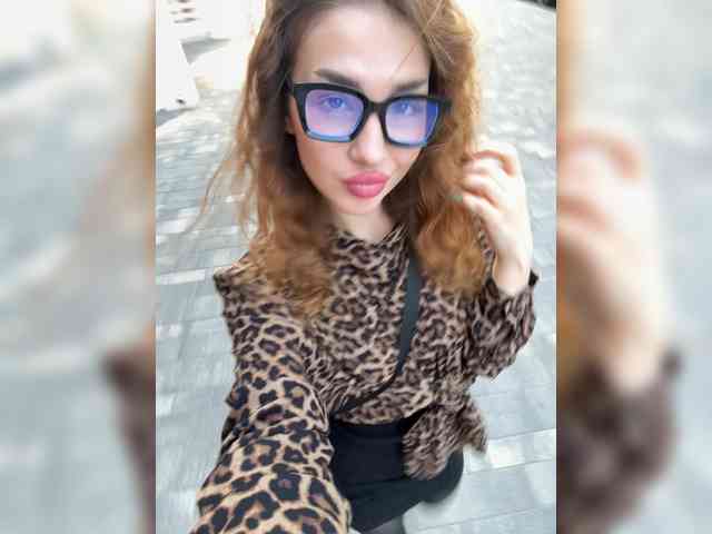 ViolettaScarlett webcam