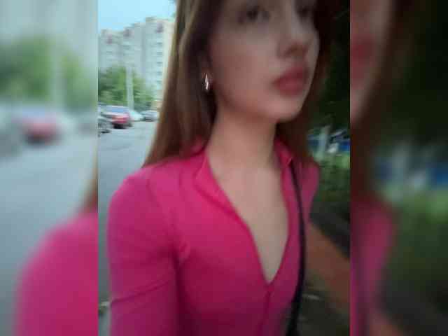 ViolettaScarlett webcam