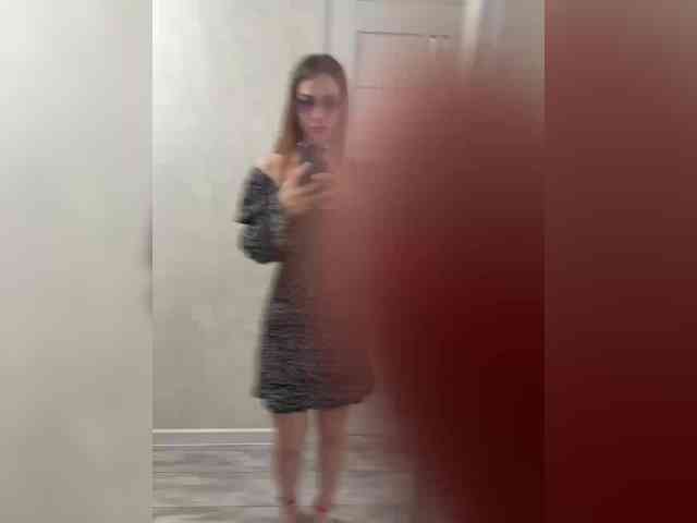 ViolettaScarlett webcam