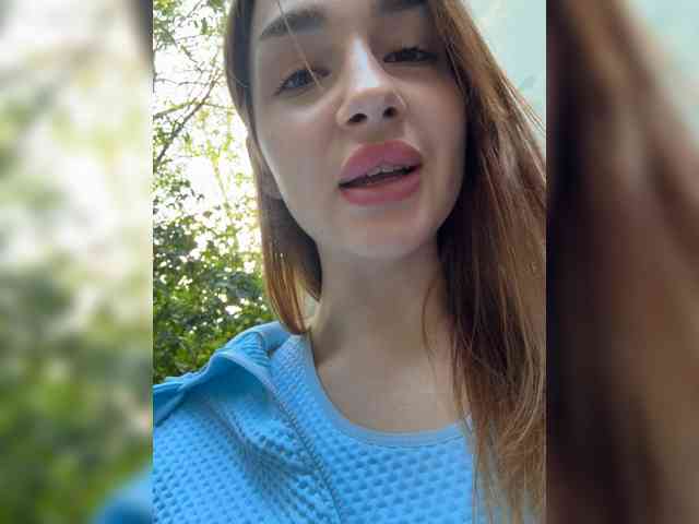 ViolettaScarlett webcam