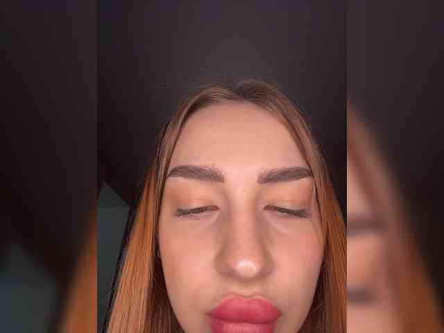 ViolettaScarlett webcam