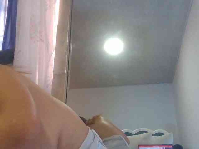 milf-yeis webcam