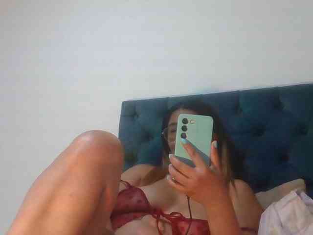 milf-yeis webcam