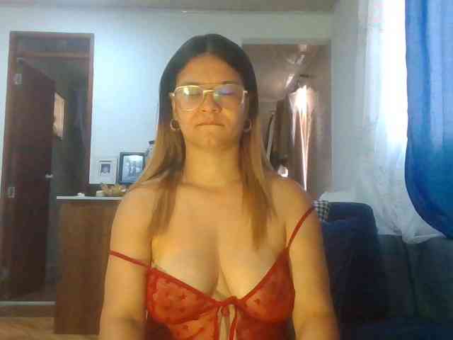 milf-yeis webcam