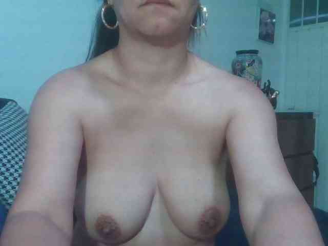 milf-yeis webcam