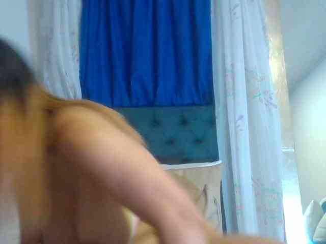 milf-yeis webcam