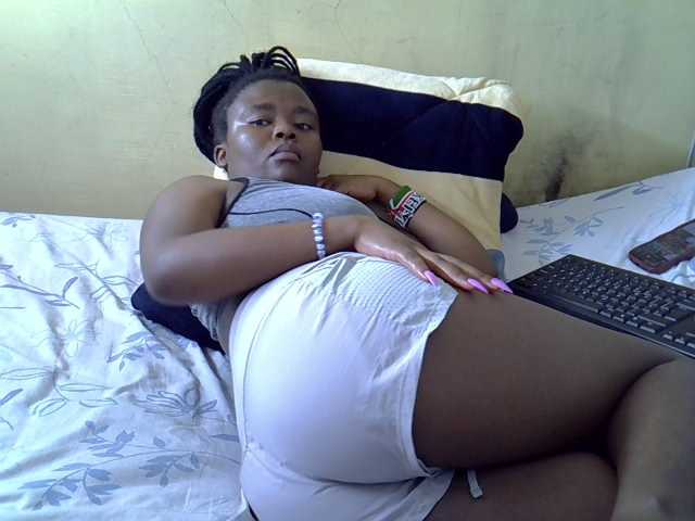 Prettydomina live cam on BongaCams