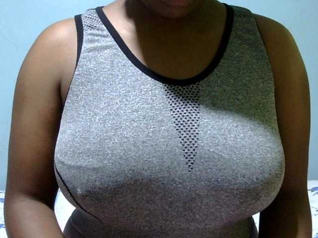 Prettydomina live cam on BongaCams