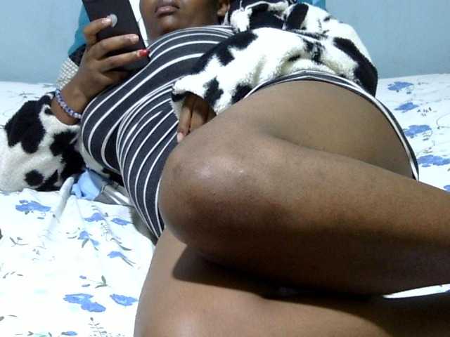 Prettydomina live cam on BongaCams