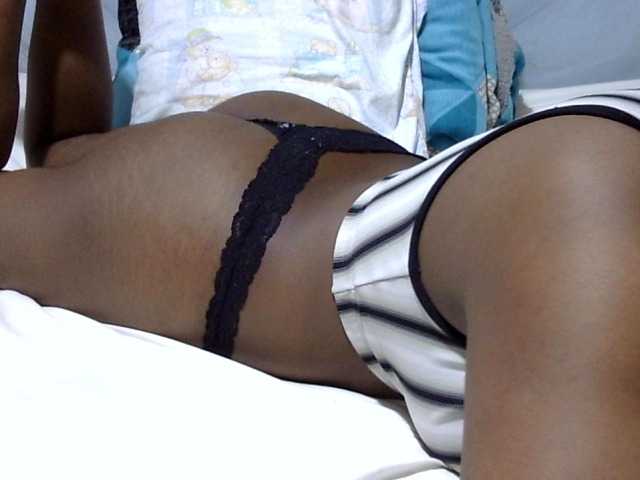 Prettydomina live cam on BongaCams