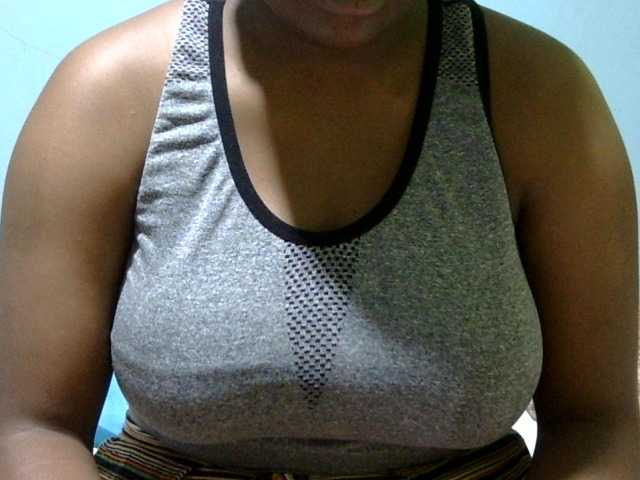 Prettydomina live cam
