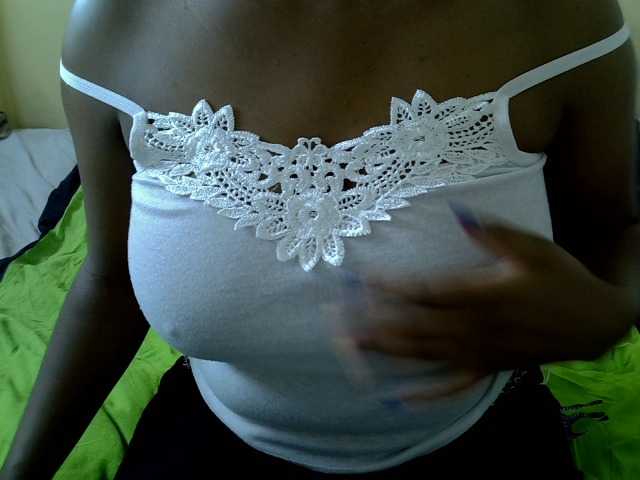 Prettydomina live cam on BongaCams