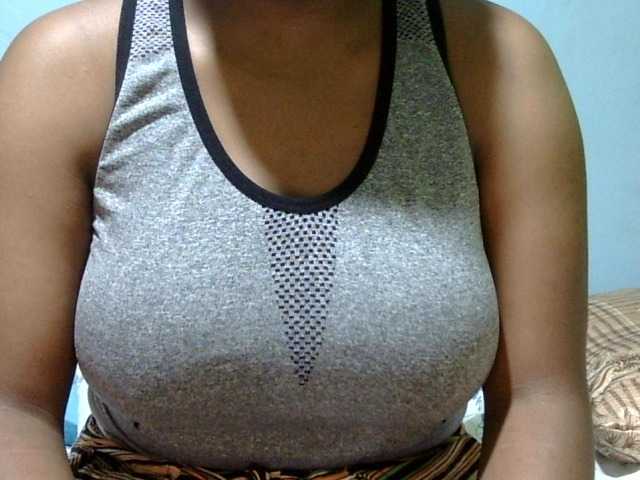 Prettydomina live cam
