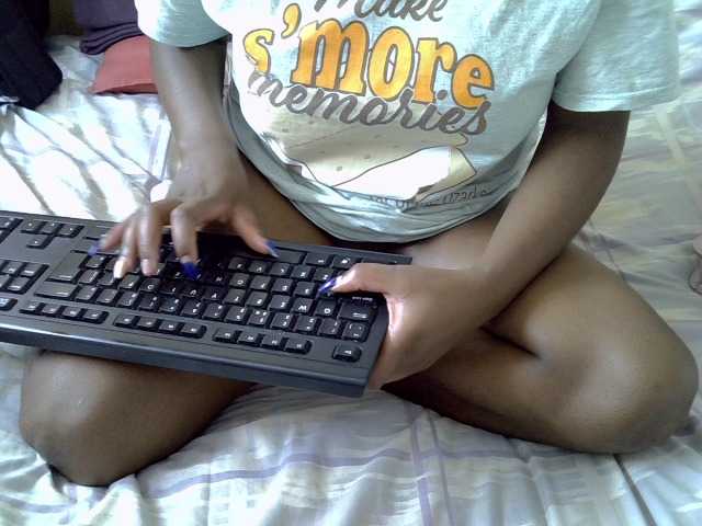 Prettydomina live webcam show