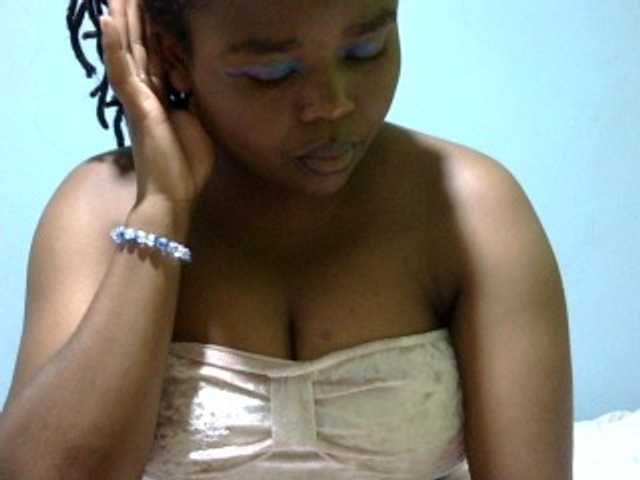 Prettydomina live cam on BongaCams