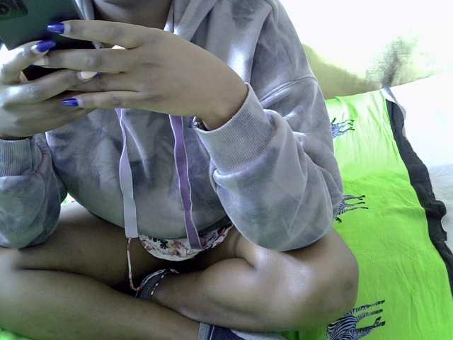 Prettydomina live cam on BongaCams
