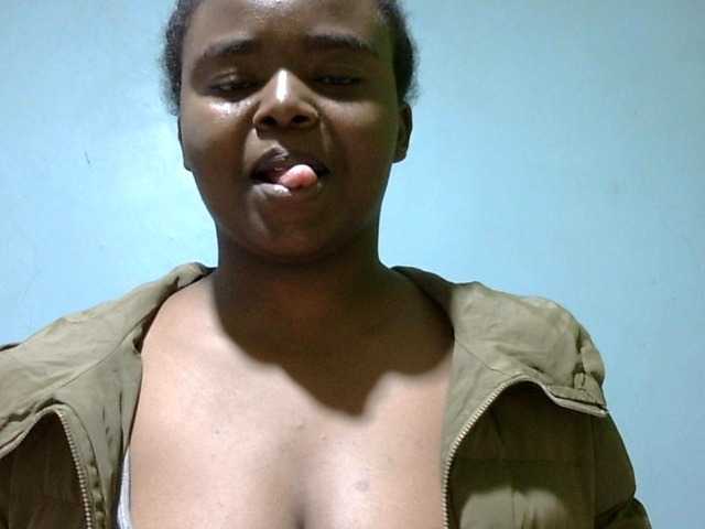 Prettydomina live cam preview