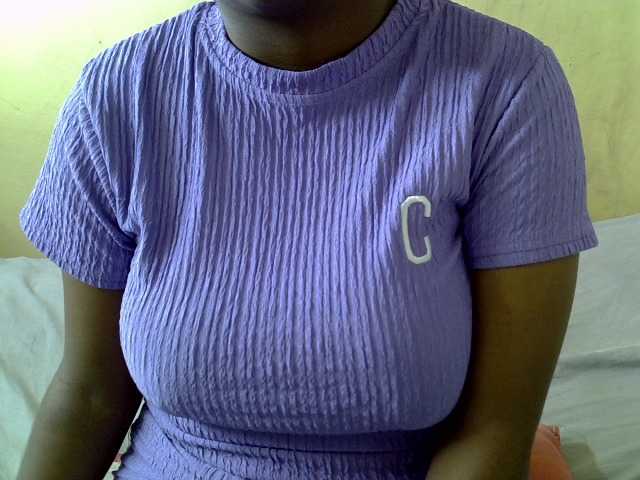 Prettydomina live cam on BongaCams