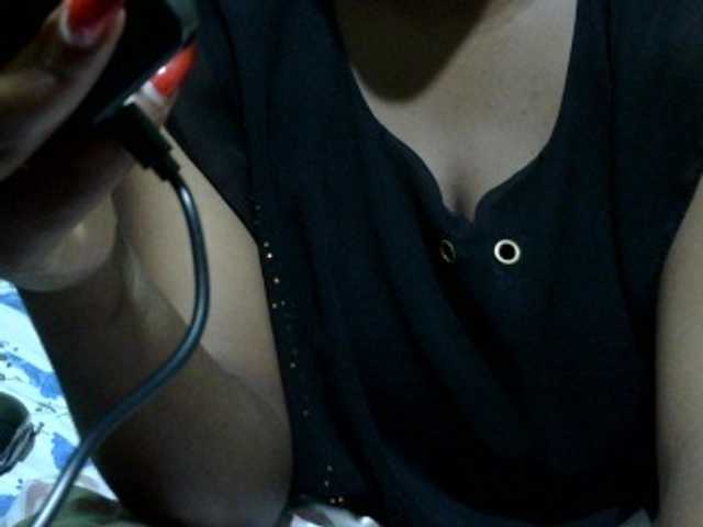 Prettydomina live cam on BongaCams