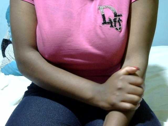 Prettydomina live cam on BongaCams