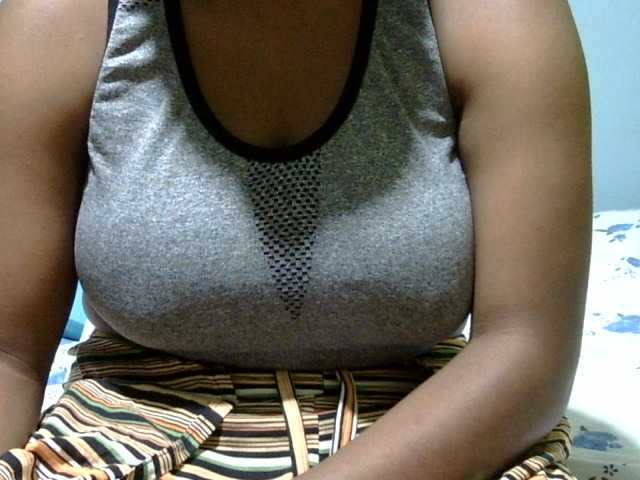 Prettydomina live cam on BongaCams