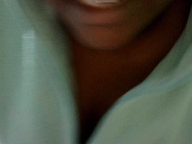 Prettydomina live cam preview