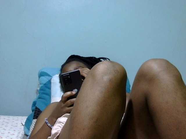 Prettydomina live cam on BongaCams