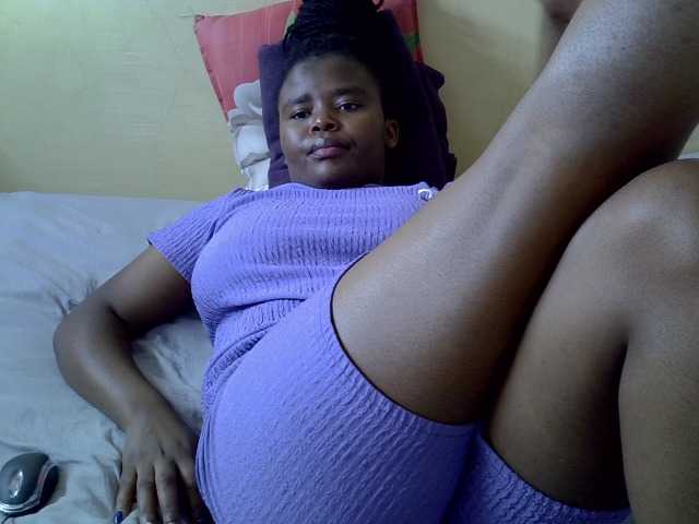 Prettydomina live cam on BongaCams