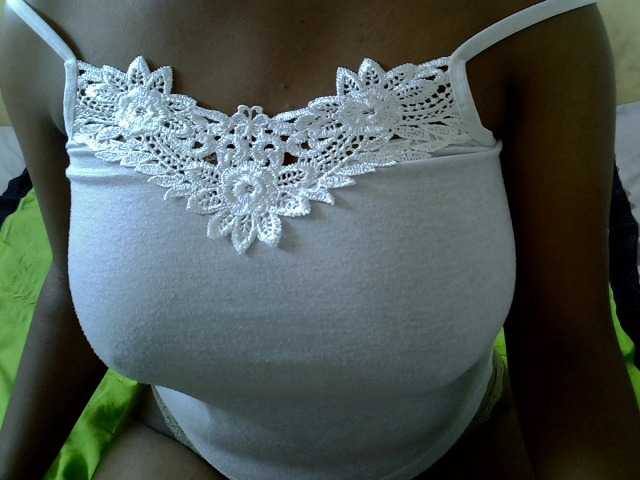 Prettydomina live cam on BongaCams