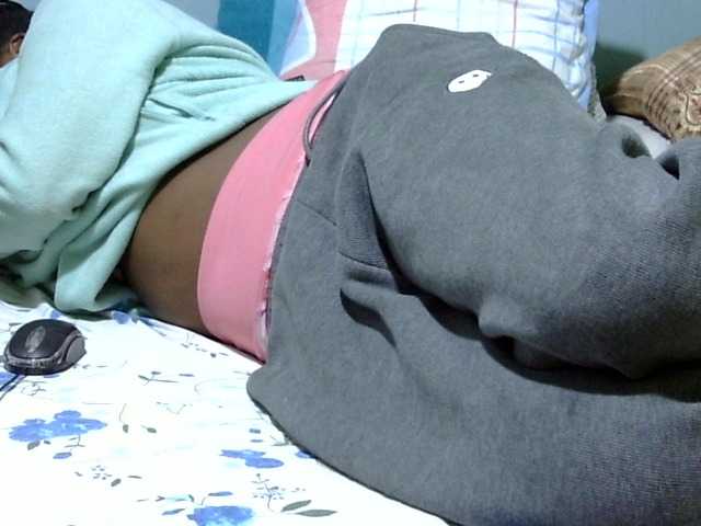 Prettydomina live cam on BongaCams