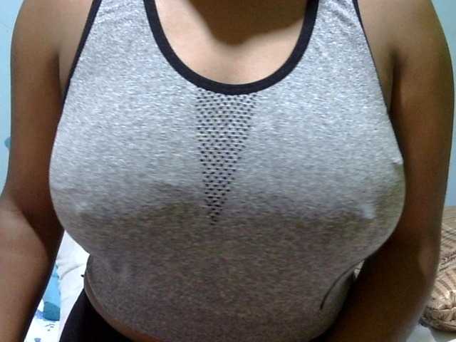 Prettydomina live cam on BongaCams