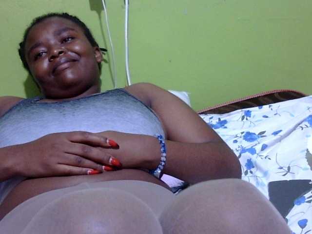 Prettydomina live cam on BongaCams