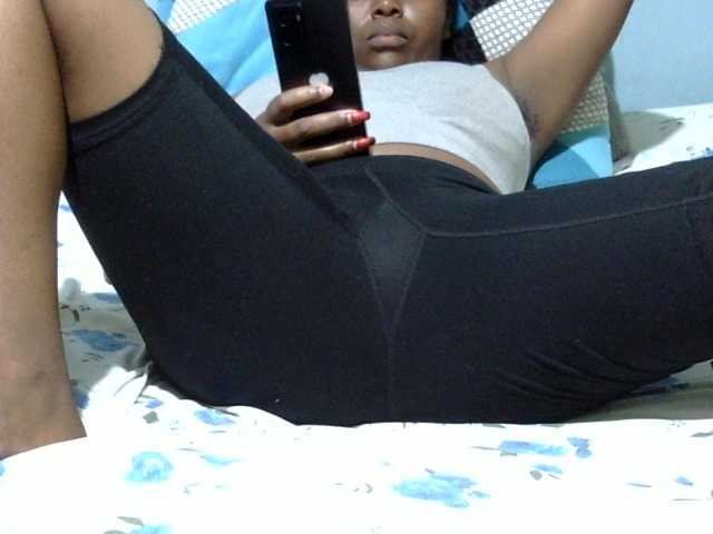 Prettydomina live cam on BongaCams