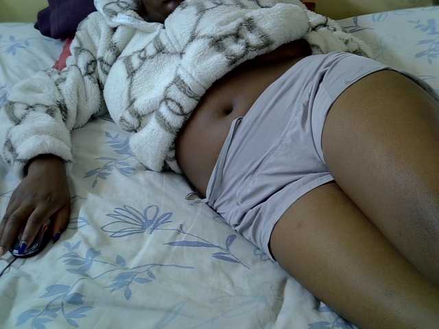 Prettydomina live cam on BongaCams