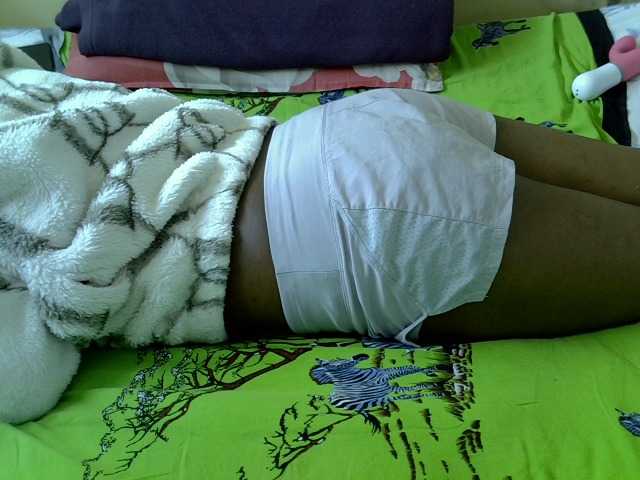 Prettydomina live cam on BongaCams