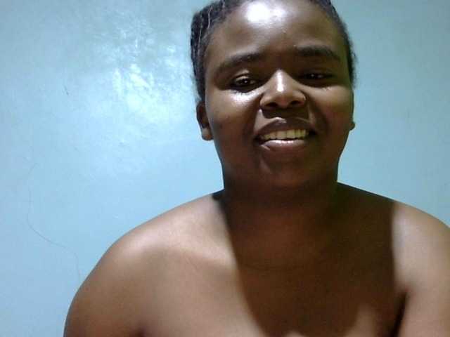 Prettydomina live cam on BongaCams