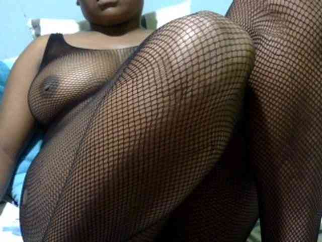 Prettydomina webcam