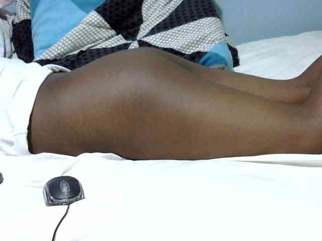 Prettydomina webcam