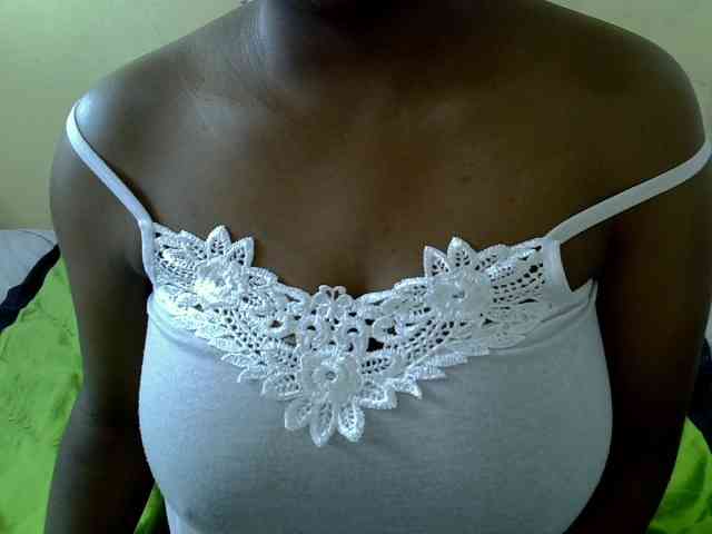 Prettydomina webcam