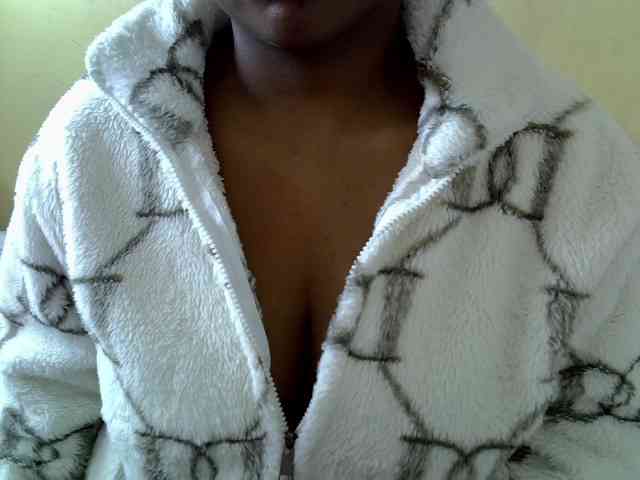 Prettydomina webcam