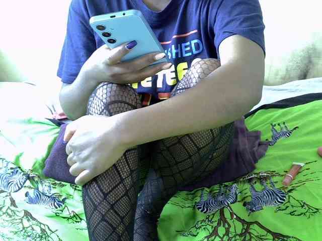 Prettydomina webcam