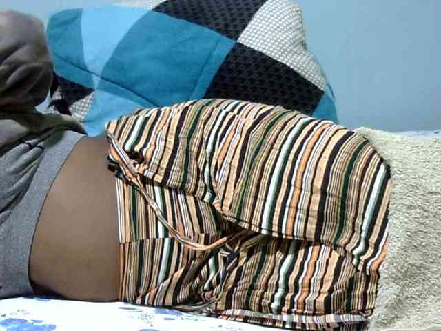 Prettydomina webcam