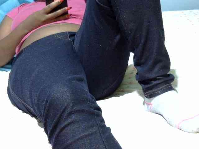 Prettydomina webcam
