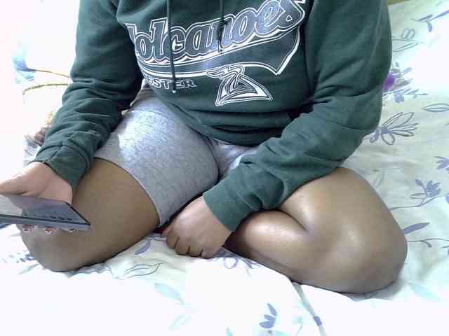 Prettydomina Live Webcam on BongaCams